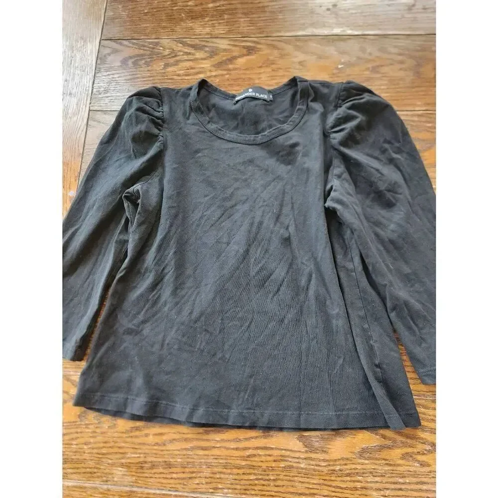 Pomander Place by Tuckernuck Black Vesty Crewneck Size Small